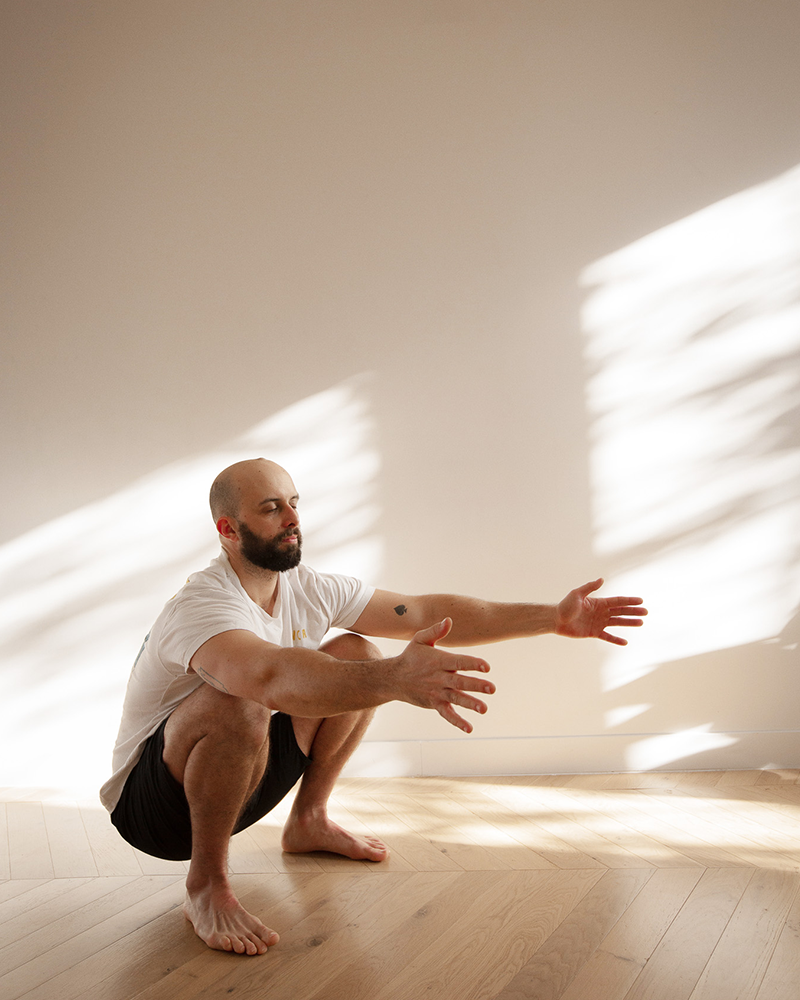 Portrait de Guillaume, professeur de power yoga et renforcement musculaire à Valence