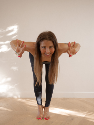 Portrait de Yasmina, professeur de hatha yoga à Valence
